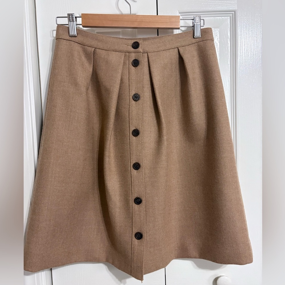 J. Crew double serge wool A-Line Skirt with front buttons, size 6 , tan color